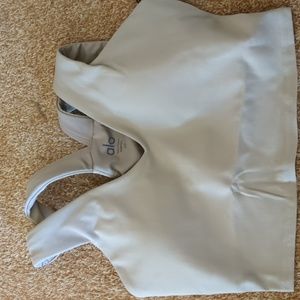 Brand new alo yoga bra tank and airlift leggings set